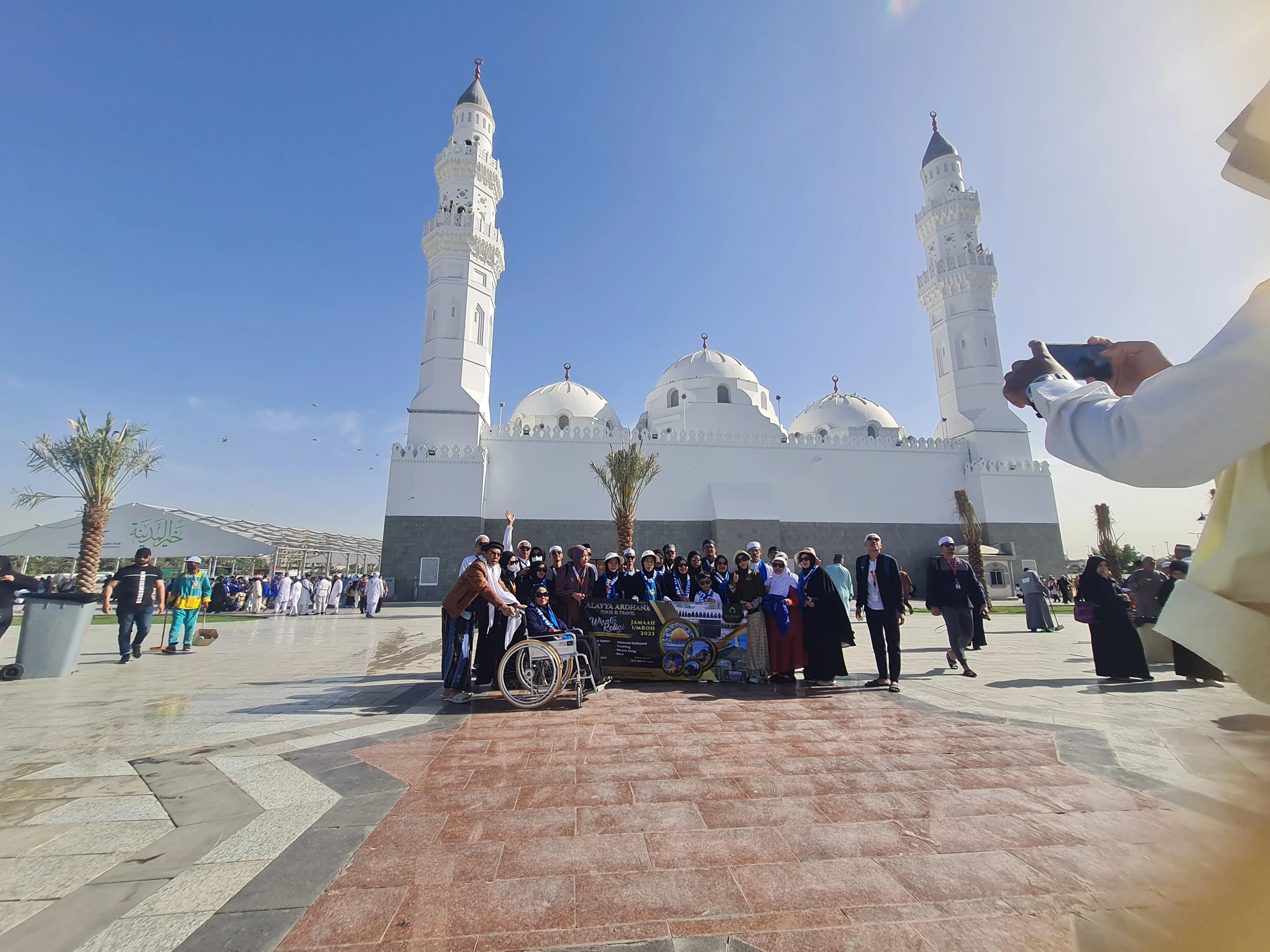Suasana ibadah di Masjid Nabawi