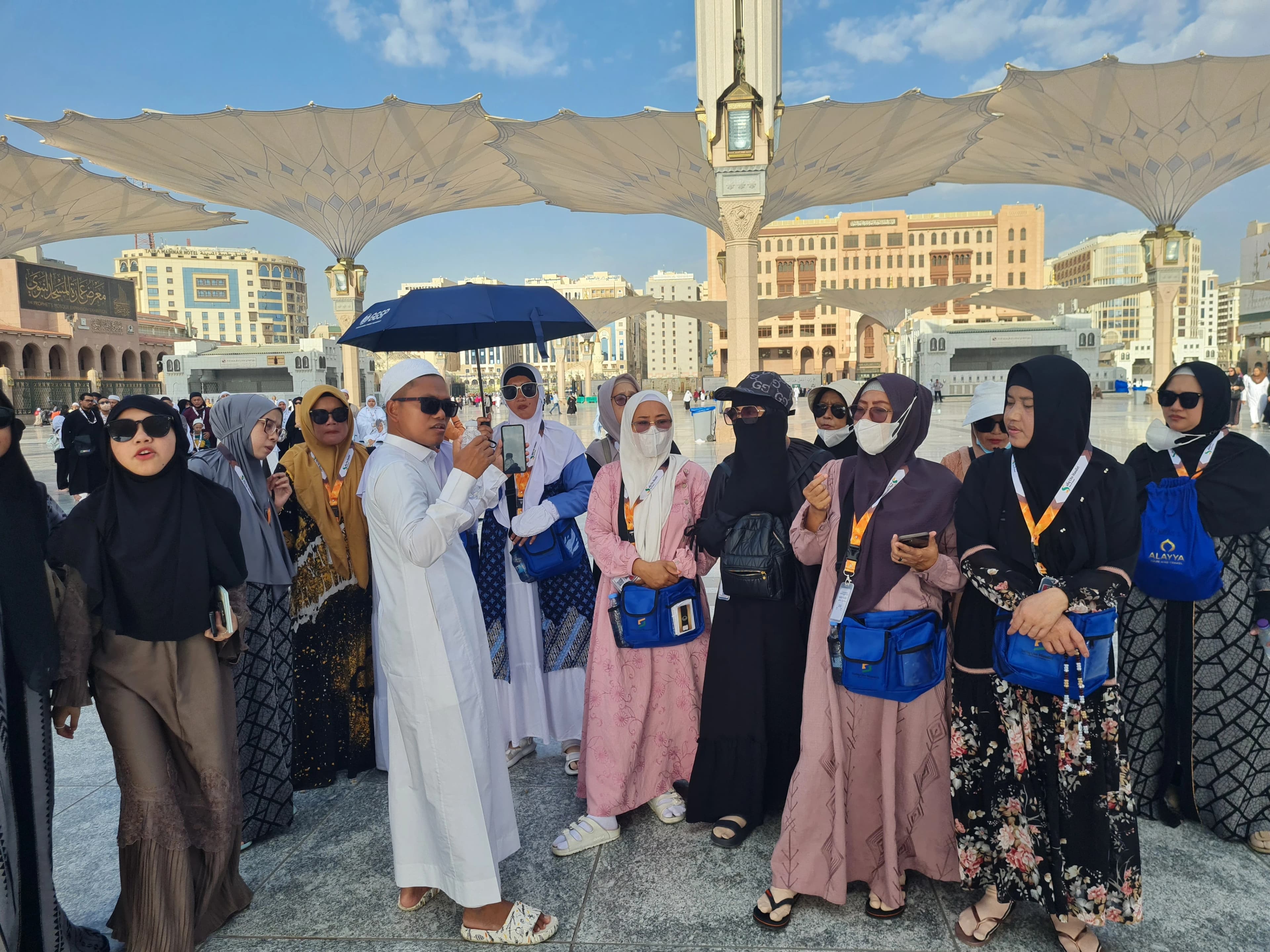 Jamaah Safiq Tour saat thawaf