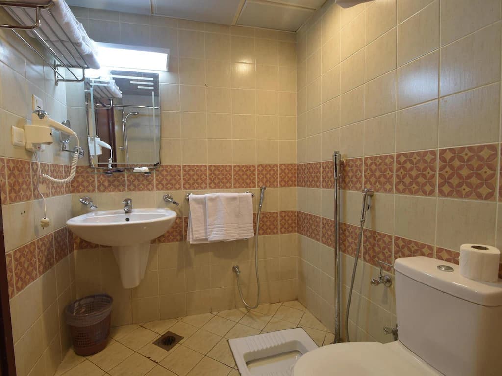 Hotel Hotel Al Mukhtarah / Setaraf di Madinah - 8